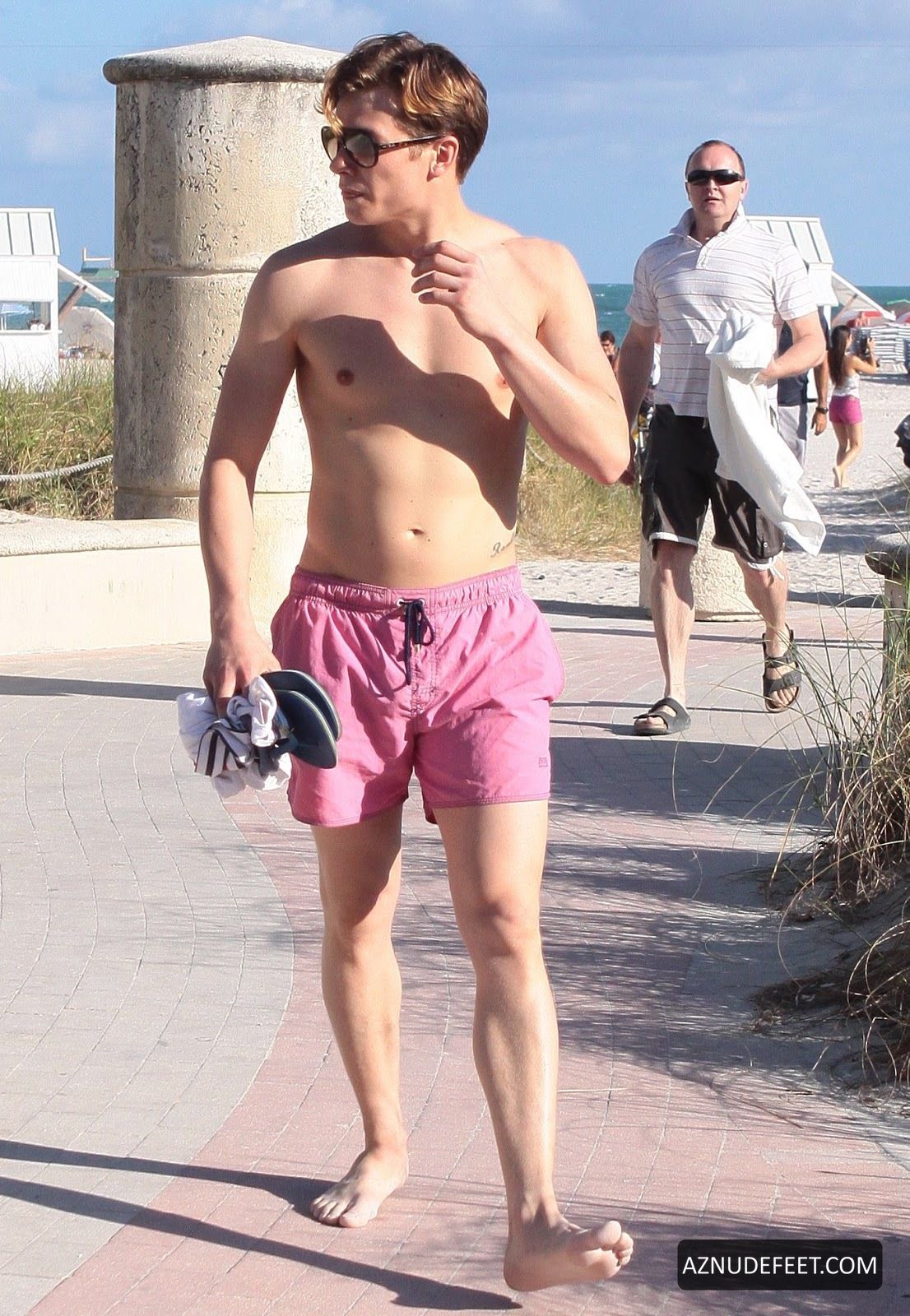 Ed Speleers Feet Aznudefeet Men