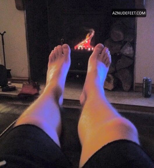 JUSTIN DAVIES Feet AZNudeFeet Men