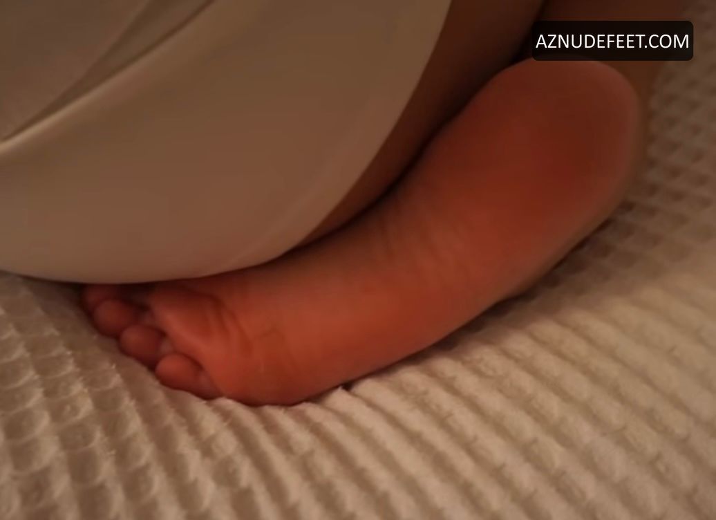 Weylie Hoang Feet Aznudefeet