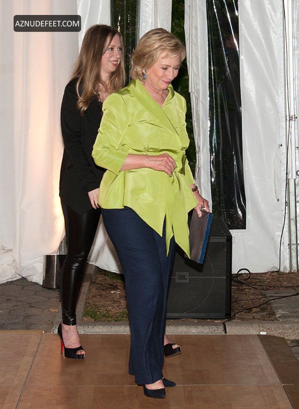 Chelsea Clinton Feet Aznudefeet