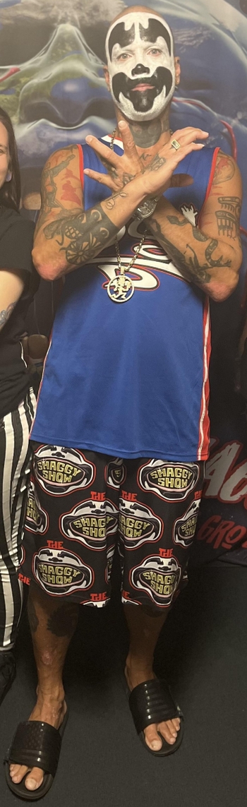 Shaggy 2 Dope