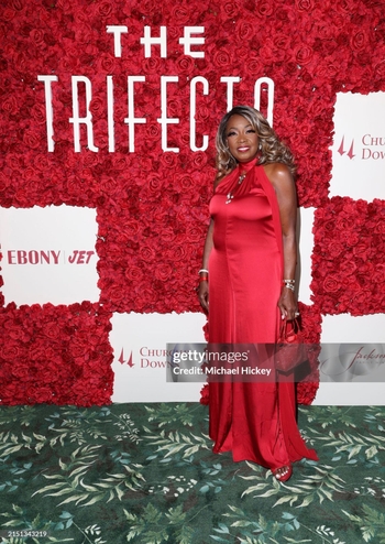 Star Jones (I)