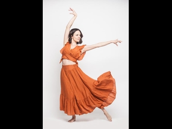  alt="Mimi Karsh"