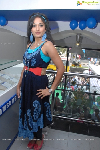 Madhavi Latha