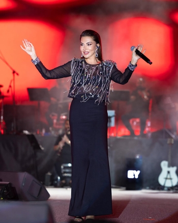Ebru Yasar