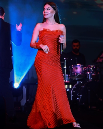 Ebru Yasar