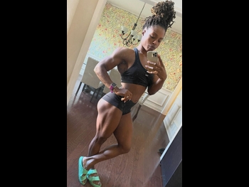  alt="Cydney Gillon"