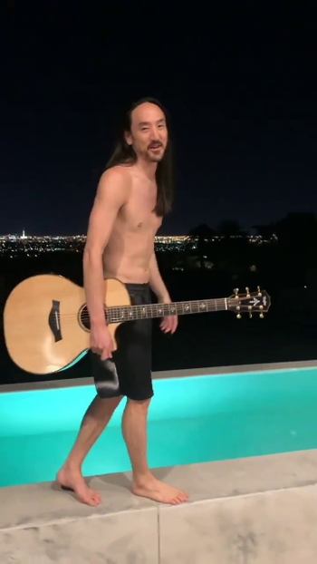 Steve Aoki