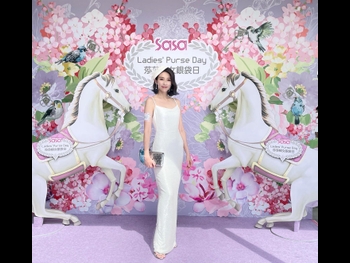  alt="Elaine Yiu"