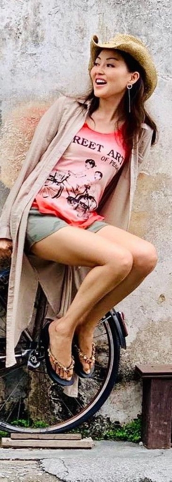 Elizabeth Tan