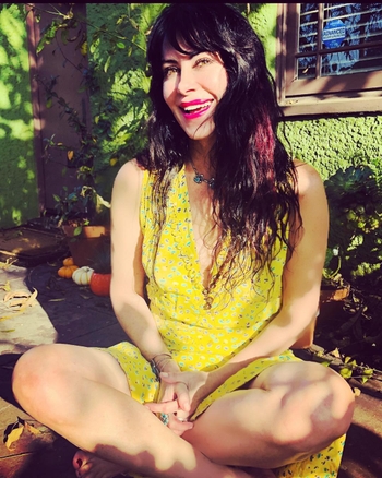 Roxana Zal