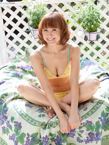 Ayaka Komatsu