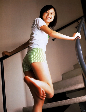 Ami Suzuki