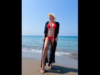  alt="Julia Kostyushkin"