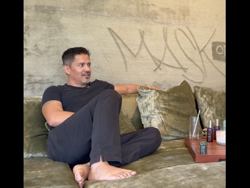  alt="Jay Hernandez"