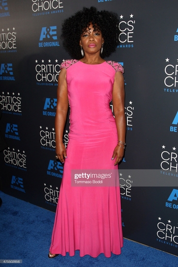 Aunjanue Ellis