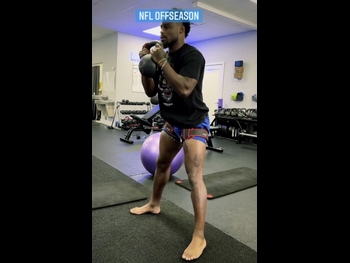  alt="Isaiah Mckenzie"