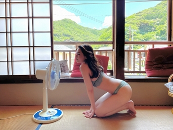 Ai Shinozaki