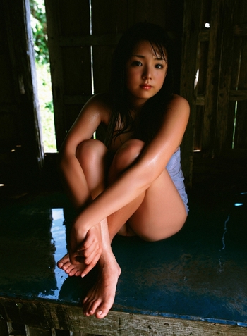 Ai Shinozaki