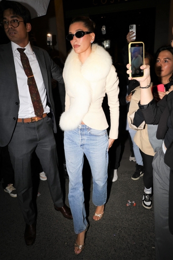 Hailey Bieber