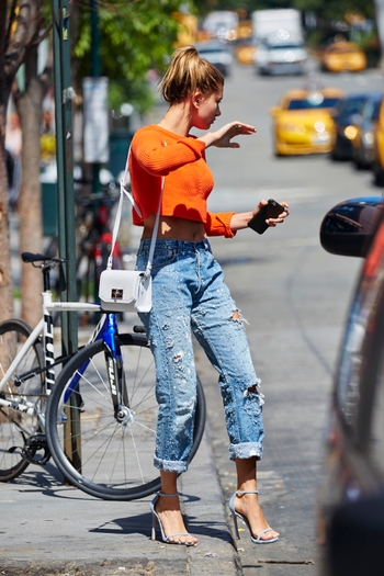 Hailey Bieber