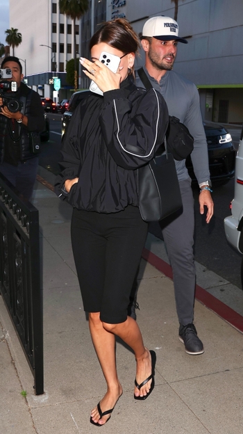 Hailey Bieber