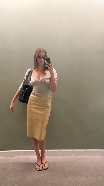 Hailey Bieber