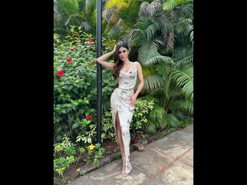  alt="Mouni Roy"
