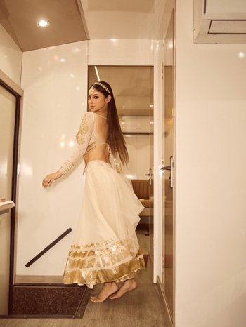 Mouni Roy