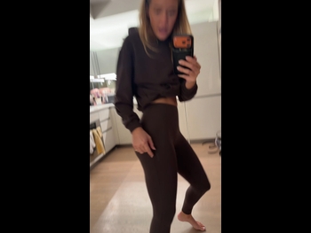  alt="Olivia Ponton"