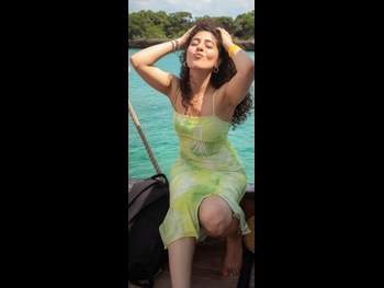  alt="Aya Selim"