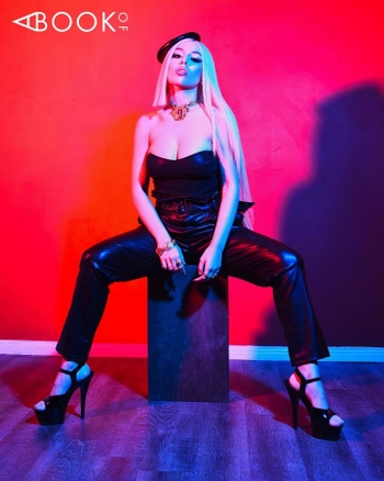 Ava Max