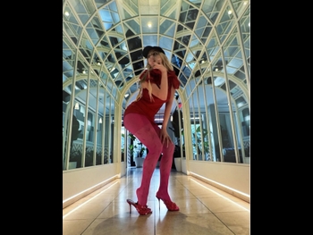  alt="Ava Max"