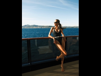  alt="Alessandra Ambrosio"