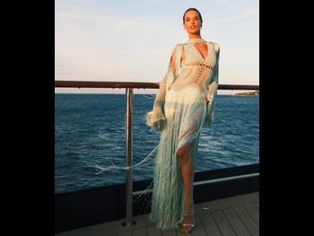  alt="Alessandra Ambrosio"