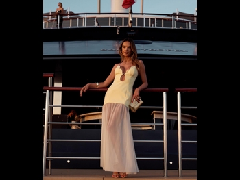  alt="Alessandra Ambrosio"