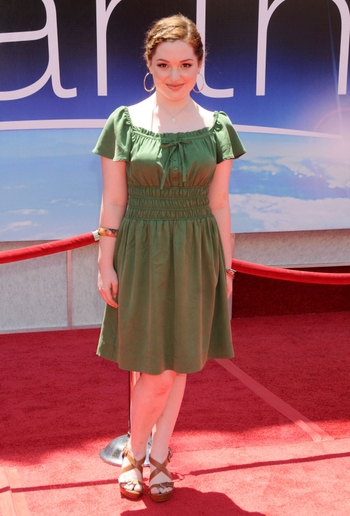 Jennifer Stone (V)