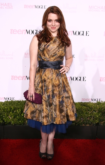 Jennifer Stone (V)