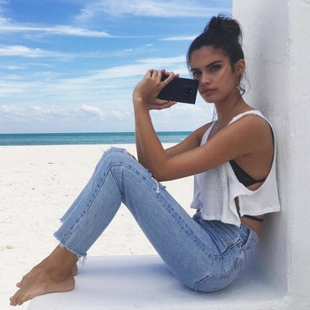 Sara Sampaio