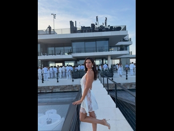  alt="Sara Sampaio"
