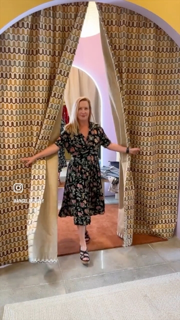 Angela Kinsey