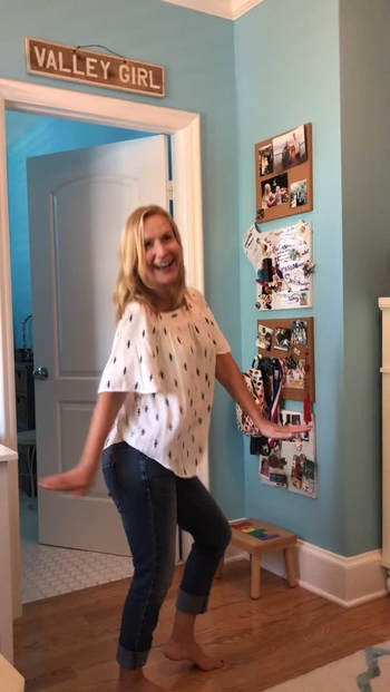 Angela Kinsey
