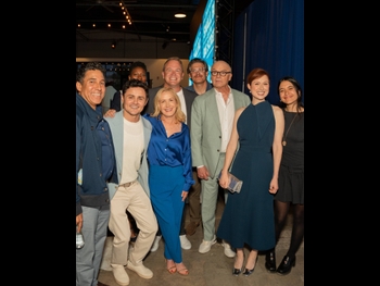  alt="Angela Kinsey"