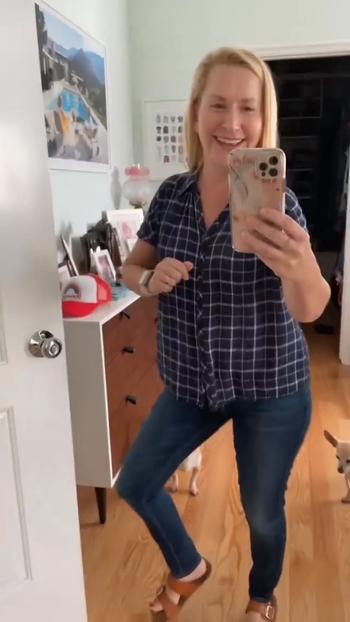 Angela Kinsey