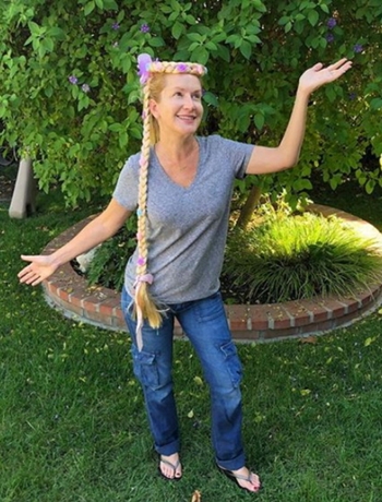 Angela Kinsey