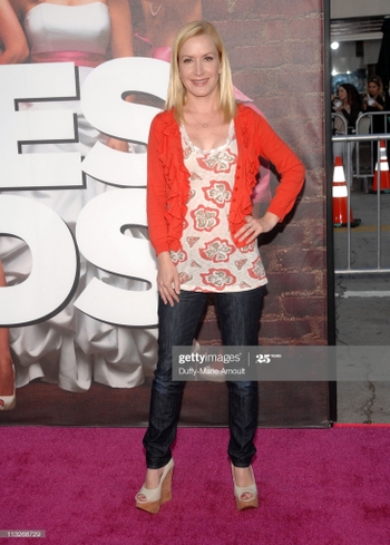 Angela Kinsey