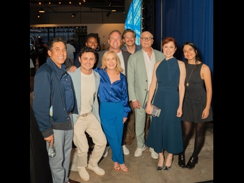  alt="Angela Kinsey"