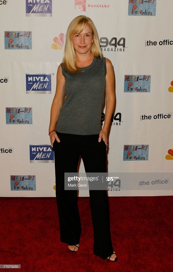 Angela Kinsey