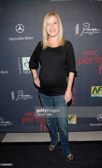 Angela Kinsey