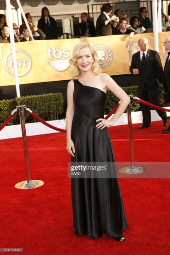 Angela Kinsey